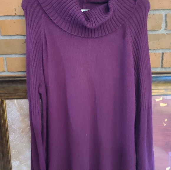 Time & Tru Sweater Medium - Picture 8 of 11